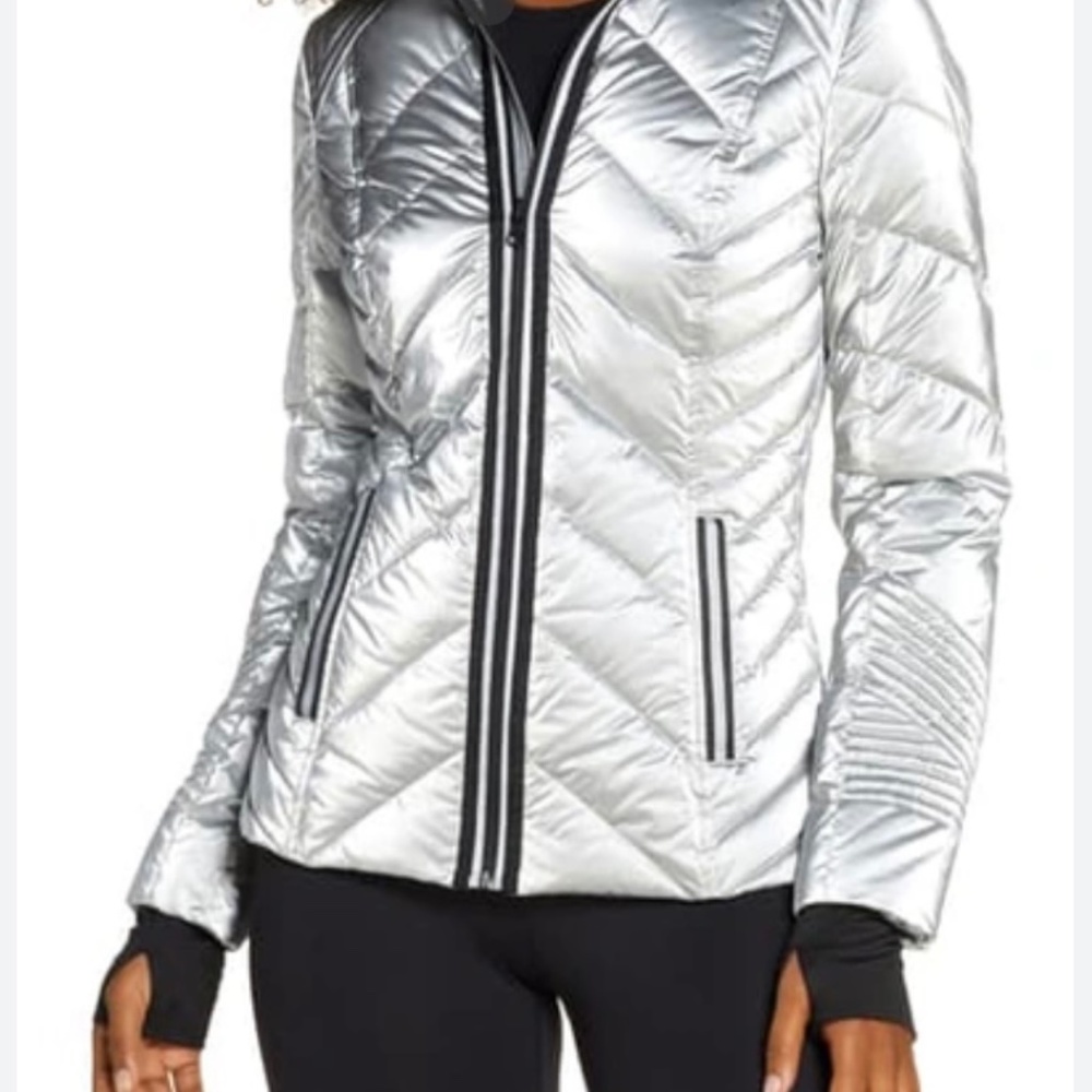 Blanc Noir Reflective Down Puffer Jacket in Silver - Sm.
